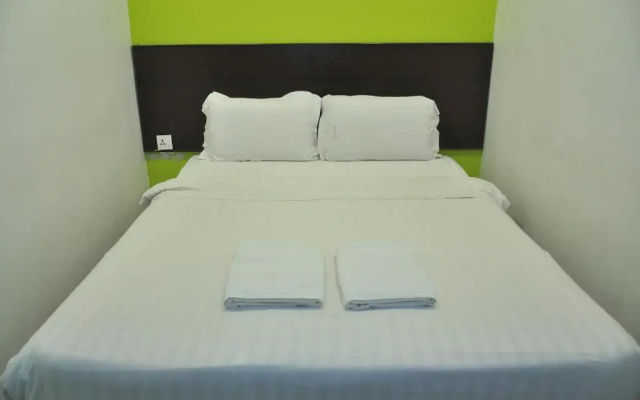 Kuching Transit Inn