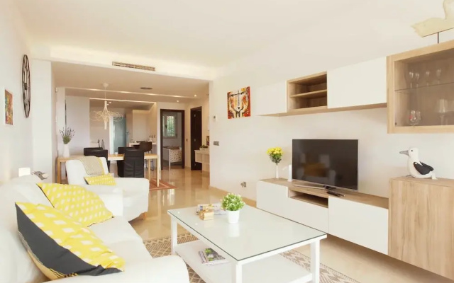 Ojen Apartment Near Golf