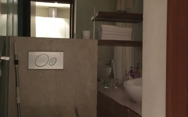 Fosen Suites At Seasons Park