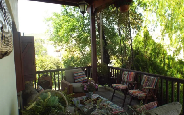 The Pomegranate's House