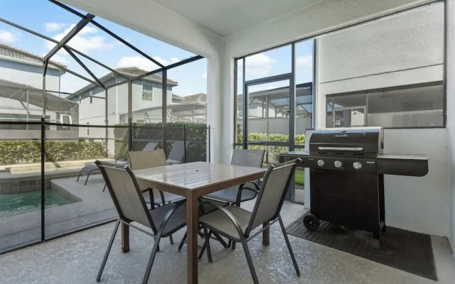 Kissimmee Retreat  6BR House Sleeps 14