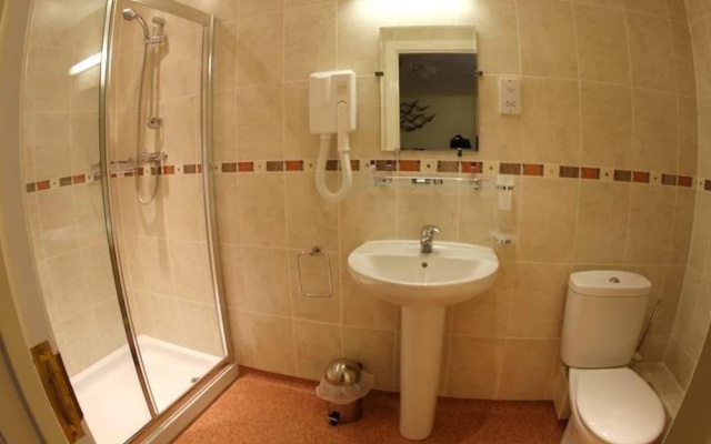 Highdown Hotel & Restaurant – RelaxInnz