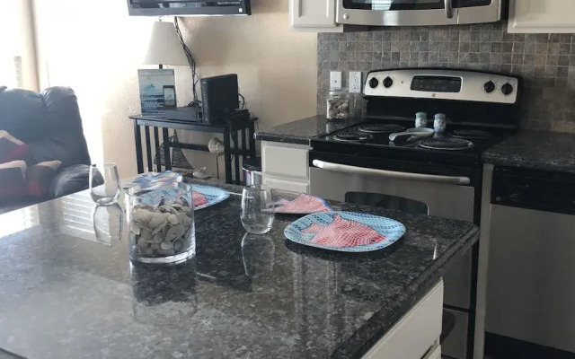 Seascape 1107 - 2 Br Condo