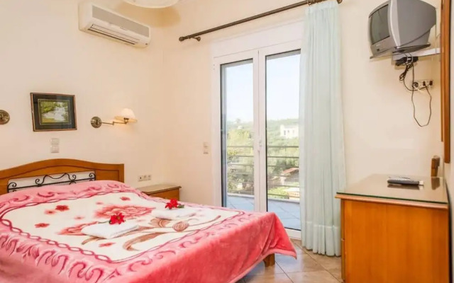 Seaview Flat In An Olive Grove By The Beach