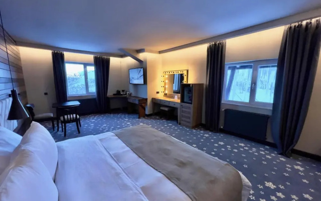 Grand Kartal Hotel