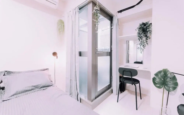 Minimalist Loft 303