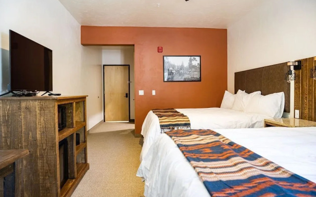 Grand Cloudcroft Hotel