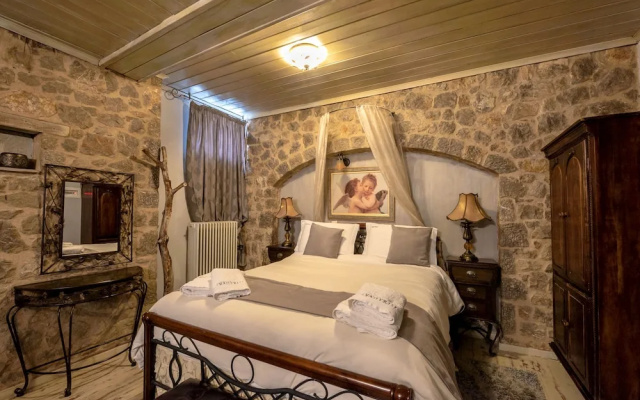 Lykovrisi guest house