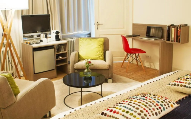 BB Alphabet Luxury Guesthouse And Art Gallery