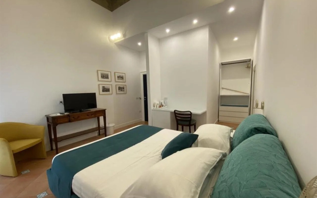 Eleonora Suites