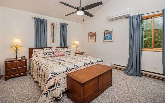 Chateau Relaxo by Taylor Made Deep Creek
