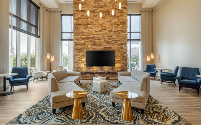 Отель Cambria Hotel Akron - Canton Airport США, Юнионтаун - отзывы, цены и фото номеров - забронировать отель Cambria Hotel Akron - Canton Airport онлайн комната для гостей