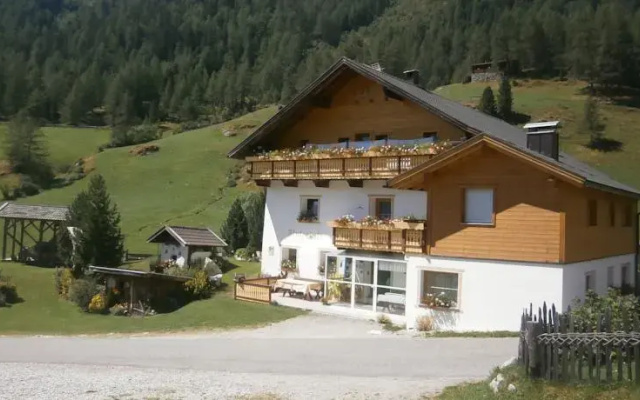 Unterhof