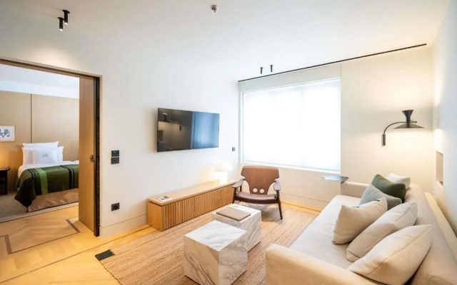 Athens Capital Suites-Mgallery Collection