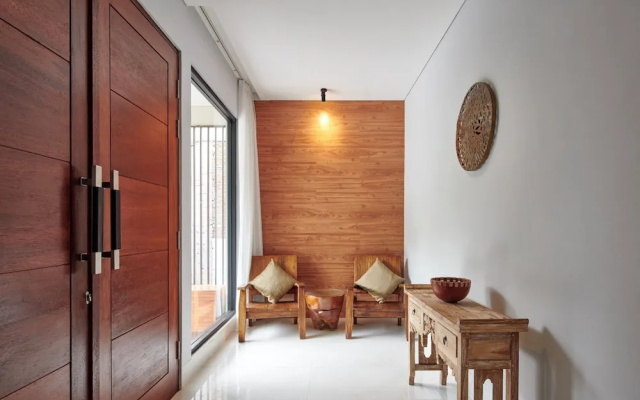 Radiance Hill View 10BR Villa with a Private heated swimming Pool