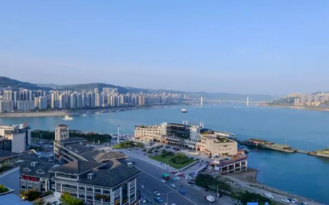 Qianting Zen Designer Hotel (Chongqing Wanzhou Wanda Plaza)