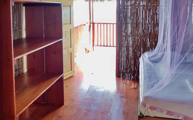 San Blas Private Oceanfront Cabin