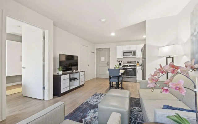 WaterWalk Extended Stay by Wyndham Kansas City - Overland Pk