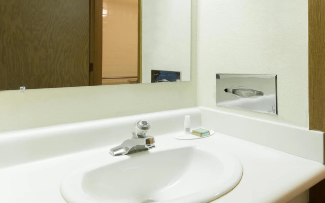 Travelodge Dayton Airport