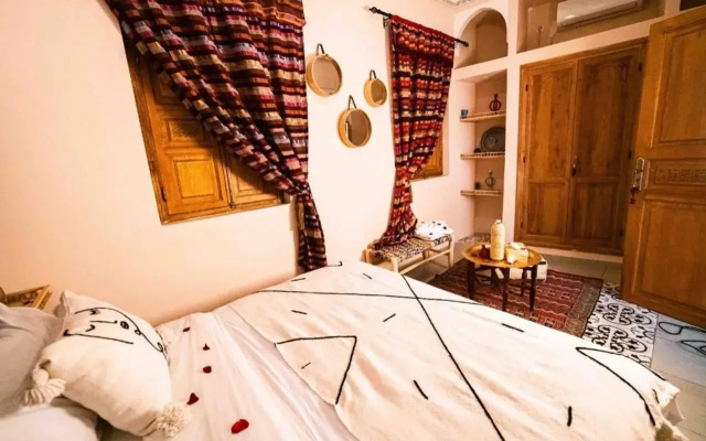 Riad Kiyanjana