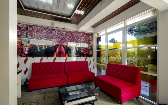 OYO 1057 Premier Guest House