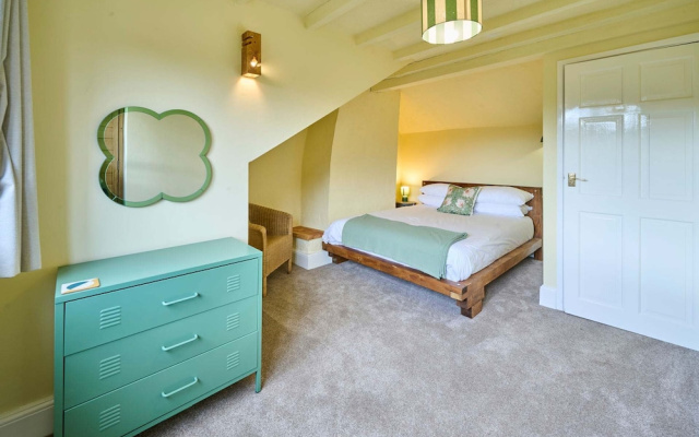 Host Stay Morley House