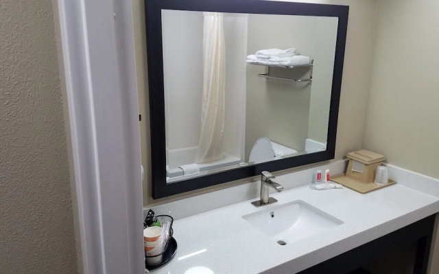 Comfort Inn - Canton