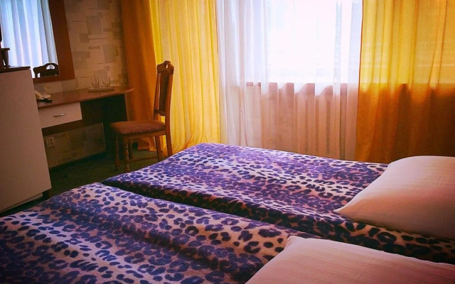 Druzhba Hotel