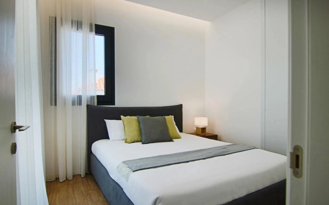 Phaedrus Living: City View Anna Residence 102
