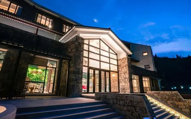 Xiang Xu Zhang Valley Inn