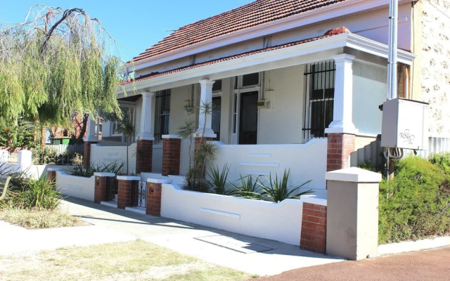 Captain's Heritage Cottage