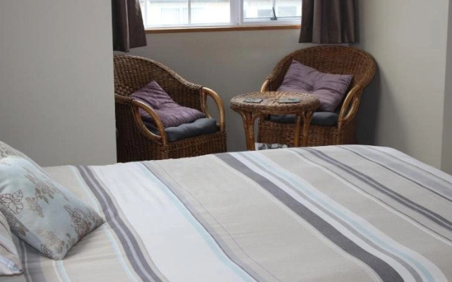 Royal Palms Papamoa Bed & Breakfast