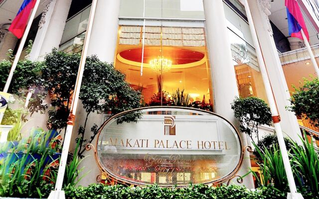 Makati Palace Hotel вид на фасад