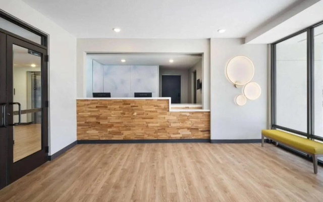 ECHO Suites Extended Stay by Wyndham Richmond West