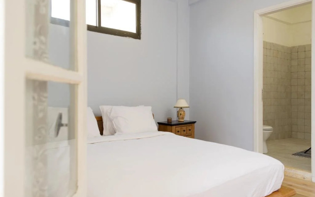The Grand Meshmosh Hotel