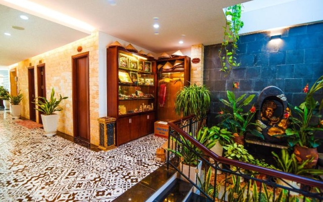 Liberty Hall Tam Coc Hotel & Villa