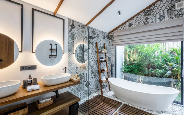 Capri Villa by Betterplace