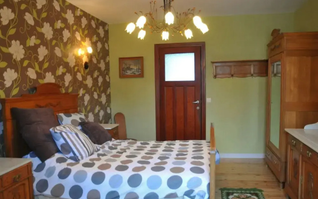 Holiday Home in Bastogne With Sauna & Bubble Bath