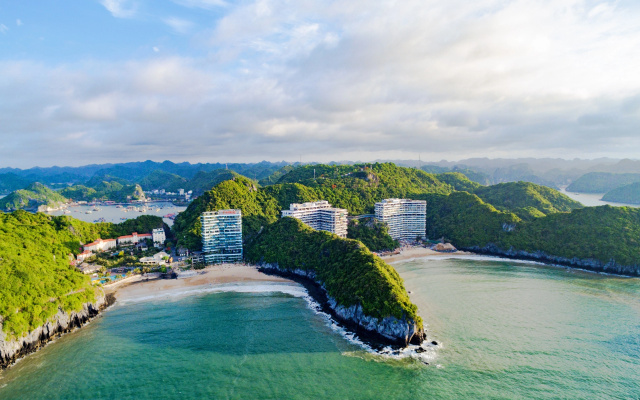 Курортный отель Wyndham Grand Flamingo Cat Ba Resort