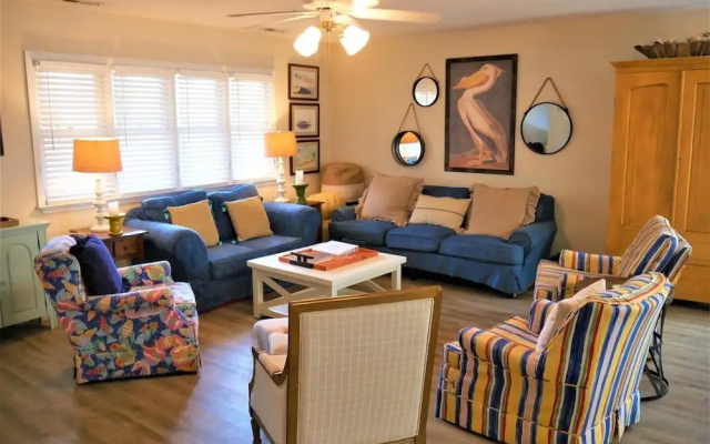 Katinka II - 3 Br Home