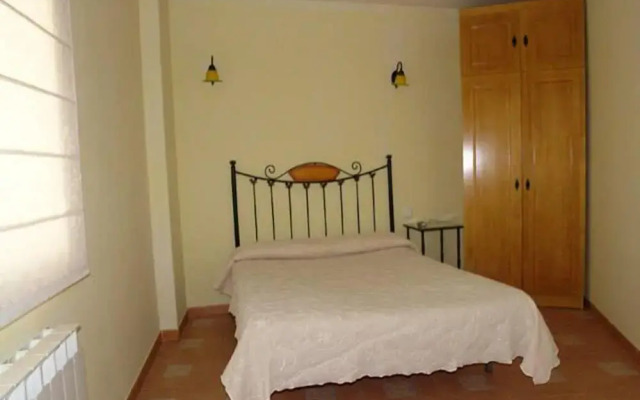 Hostal y Apartamentos Rurales la Bellosina
