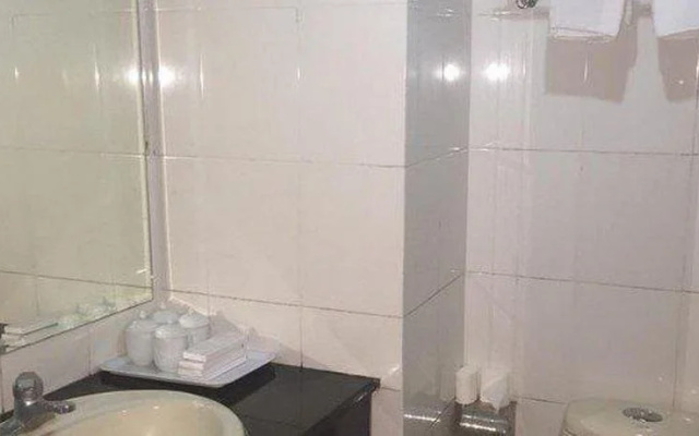 Dongxing Hotel