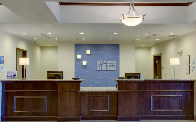Holiday Inn Express & Suites Nevada by IHG