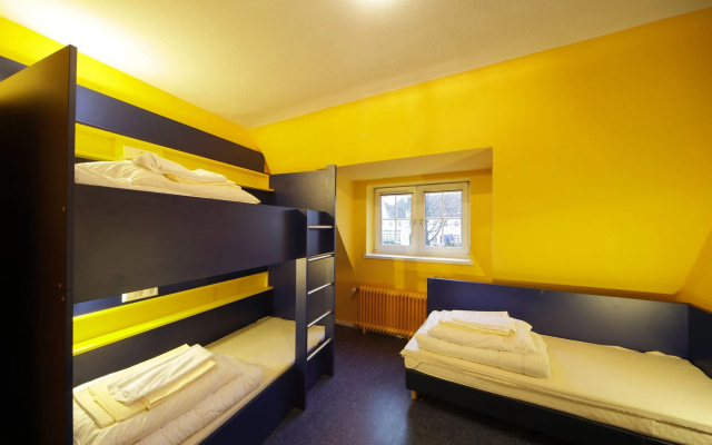 Bed'nBudget Expo-Hostel Rooms