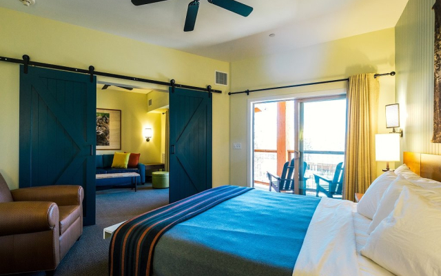 Rush Creek Lodge and Spa at Yosemite