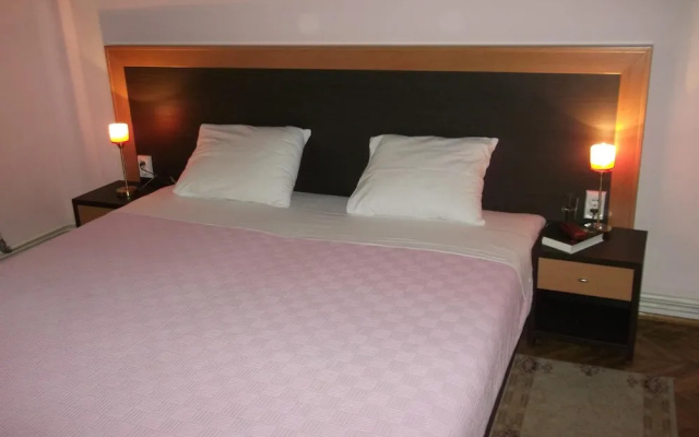 Welcome to Hotel Vila Silia