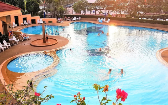 Jomtien Beach Condominium A2 Studio Apartment Pattaya