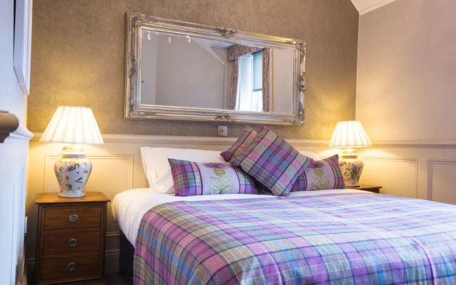 Muckrach Country House