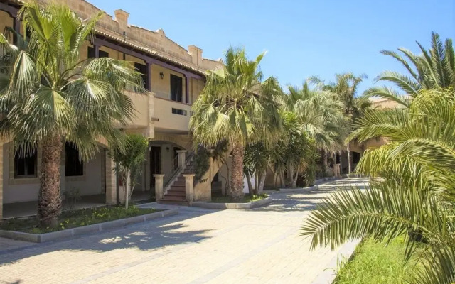 Spacious Aparyment in Campofelice di Roccella with Pool