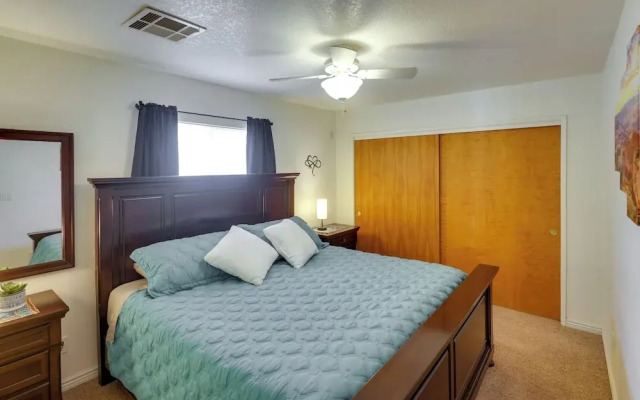 Dog-friendly Bullhead City Home - Walk to Beach!